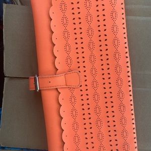 American Eagle clutch leather